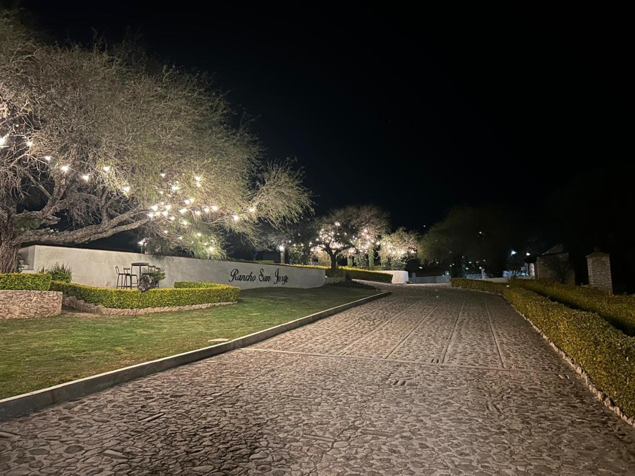 Cabanas, Suites Y Habitaciones Rancho San Jorge แบร์นัล ภายนอก รูปภาพ